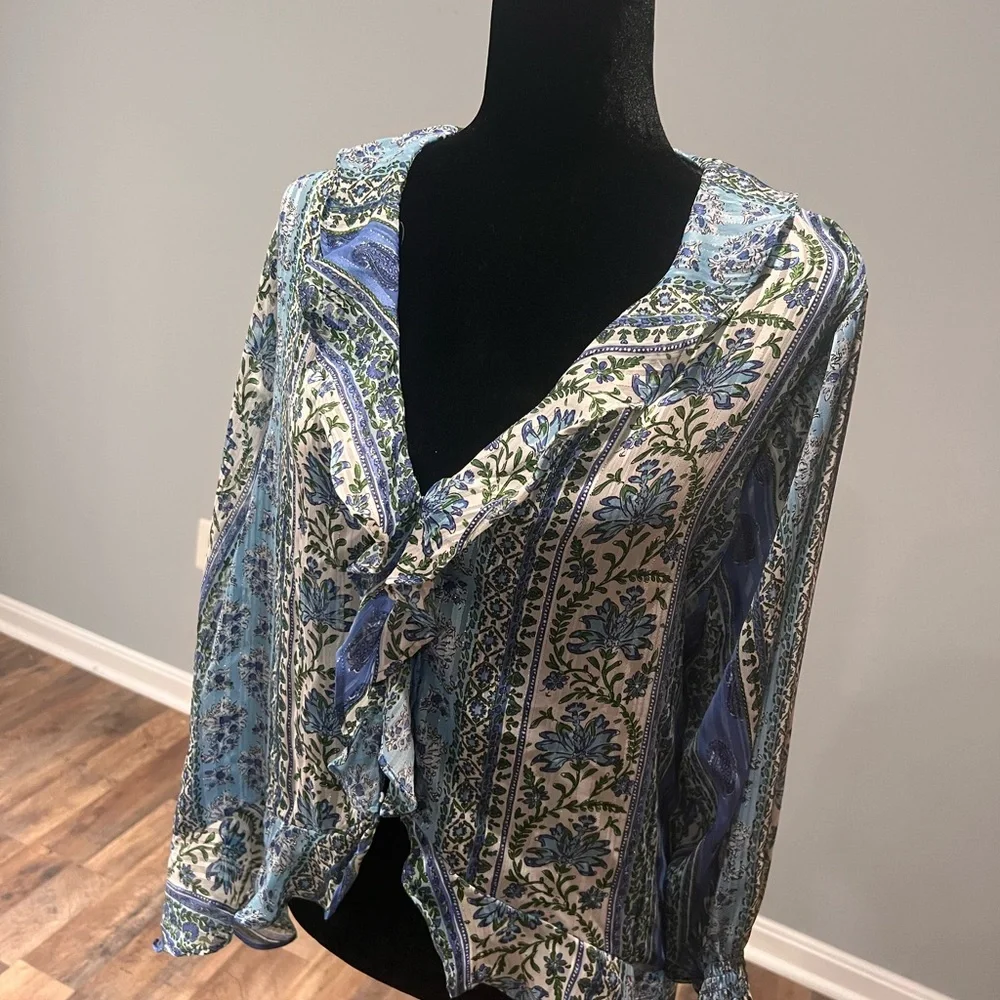 Brand new Flowy Zara top! Gorgeous blue! - Picture 3 of 8